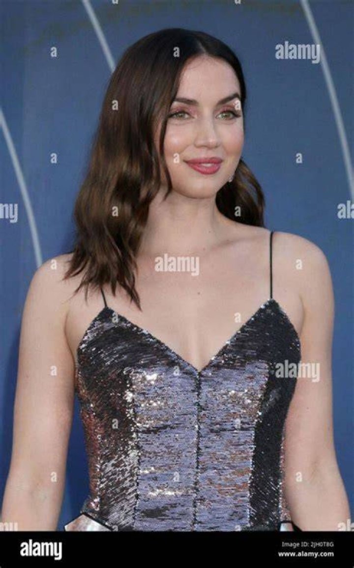 Anade Armas: The Rising Star of Hollywood